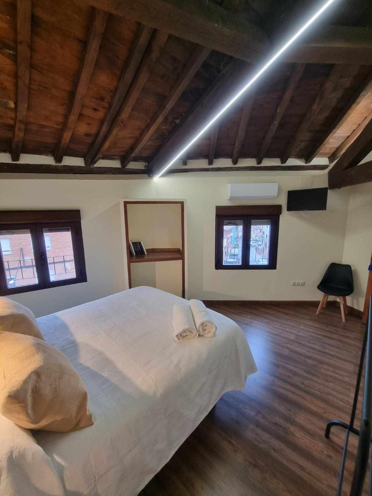 Lanchas De La Vera Madrigal de la Vera Bagian luar foto